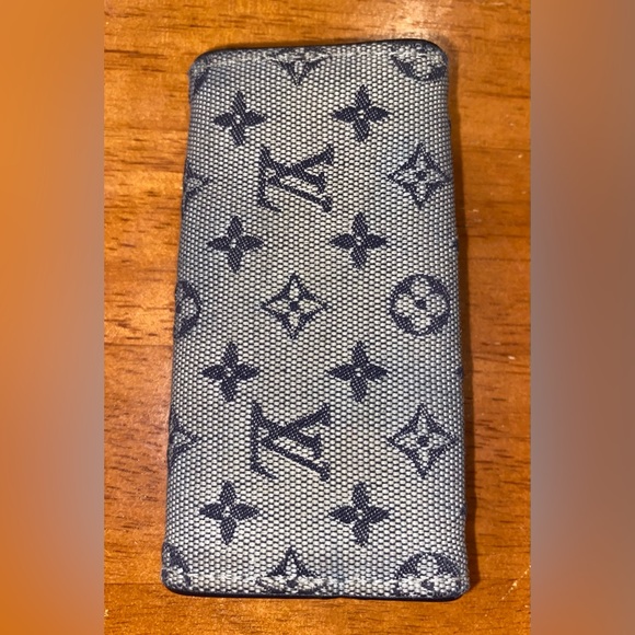Louis Vuitton navy four key holder, leather, and canvas LV  classic monogram - Picture 1 of 11